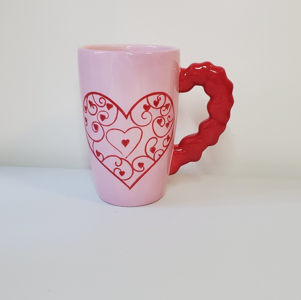 Tabletops Lifestyles Heart Mug